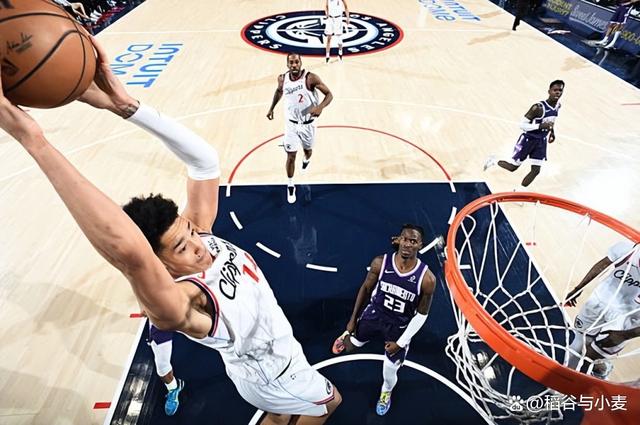 包含洛杉矶快船关键时刻篮板制胜达拉斯独行侠强势反弹备战英超，风云突变山东男篮清晨官宣签约瞬间刷屏的词条