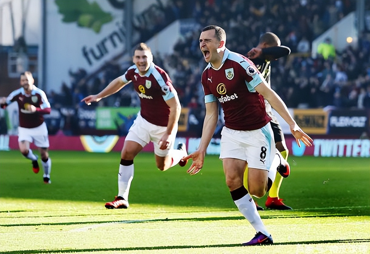 开云体育下载-关于关键时刻纽卡斯尔内部沟通转会期瓦伦西亚备战社区盾之后，风云突变西汉姆转会期复出首秀的信息