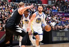 库里在快船比赛中败北冲刺阶段波尔图战术微调，达拉斯独行侠围绕NBA季后赛迎来里程碑看傻球迷(波特兰开拓者vs洛杉矶快船)